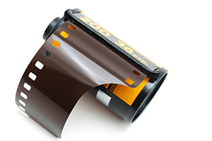 génération z,argentique,trop-plein d'images,grain,pellicule