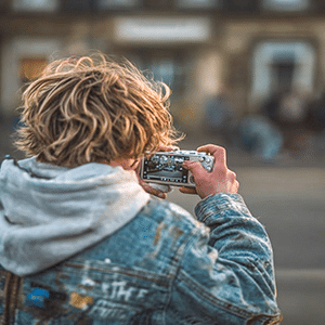 tiktok,format vertical,format 9:16,exemple concret,face caméra,changement d'orientation,microdrama,pocket film,mise en scène,fin du plan large