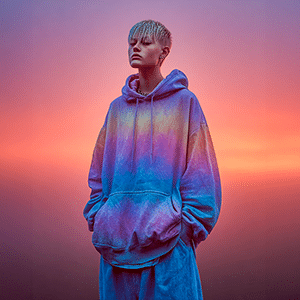 pastel vs fluo,tendances couleur,fluo,génération,identité visuelle génération Z,design graphique tendances,communication visuelle