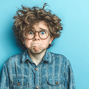 portrait d'un ado incrédule